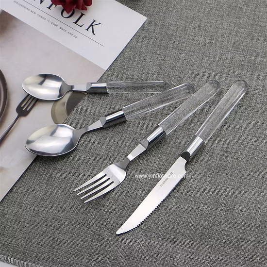 Ensemble de couverts à manche en plastique 24 pièces avec boîte en PVC
